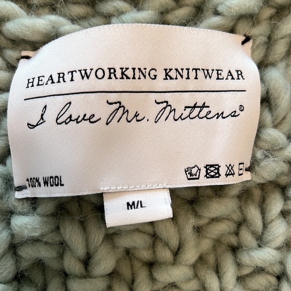 Me Mittens knit cardigan in size M/L - good condition - Picture 3 of 3